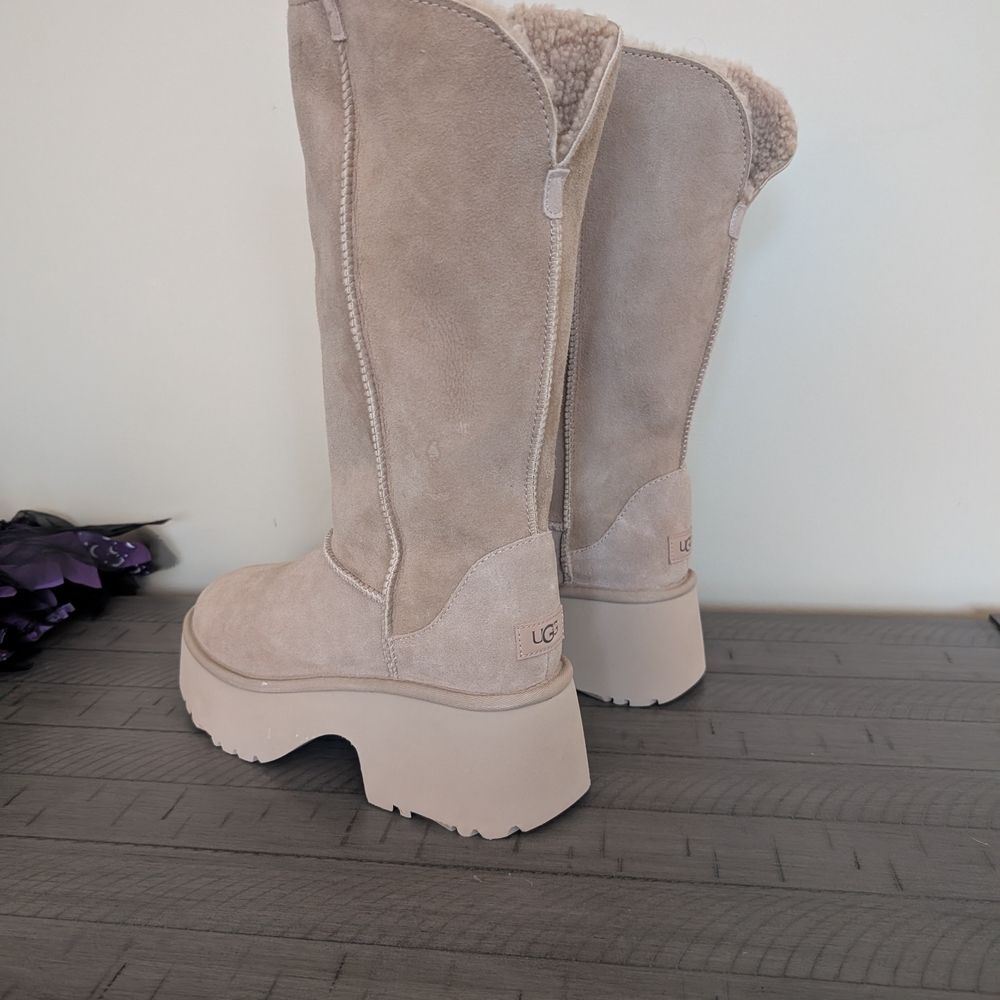 UGGS Size 11 Women's Spice Girl Platform Boots Sheepskin High Chunky - Picture 2 of 7